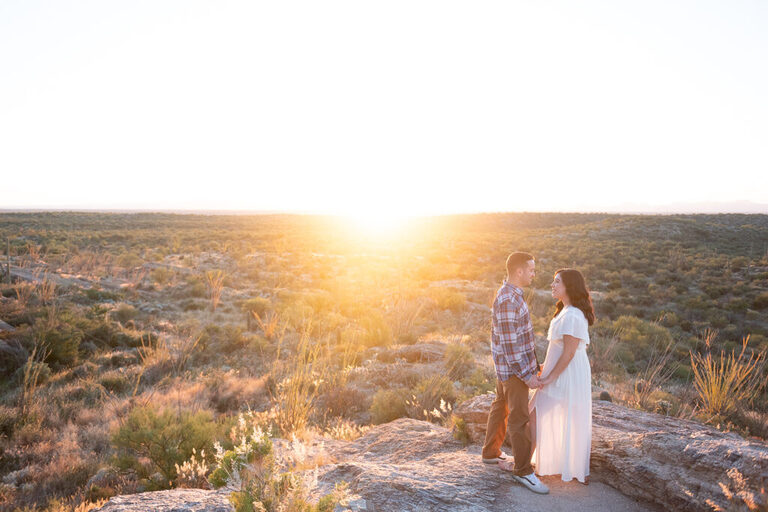 tucson sunset spots for engagement sessions